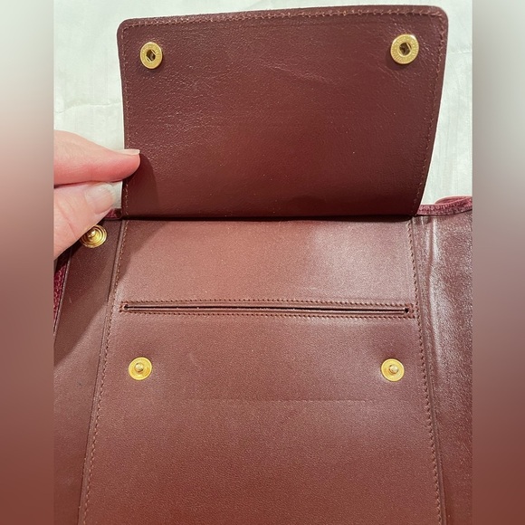 Authentic Cartier bag/organizer. So many pockets EUC dust cloth and box included - Picture 7 of 11